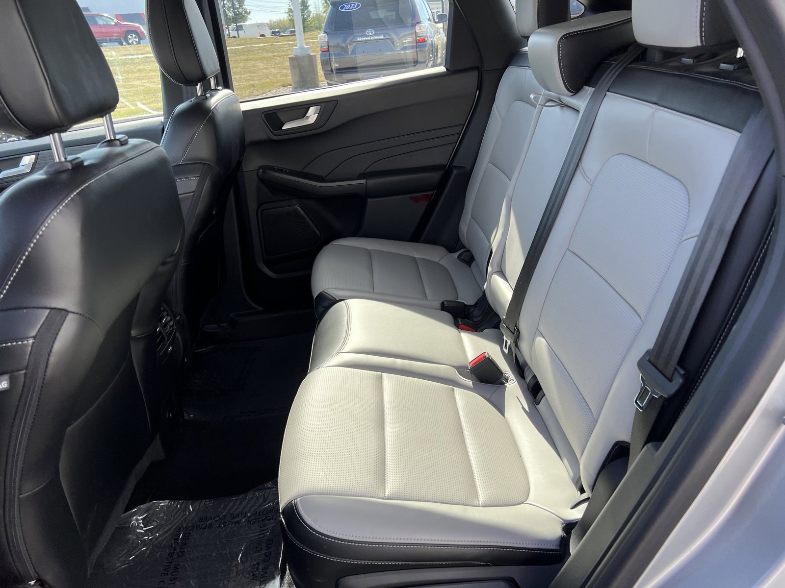 Used 2023 Ford Escape Platinum image 14