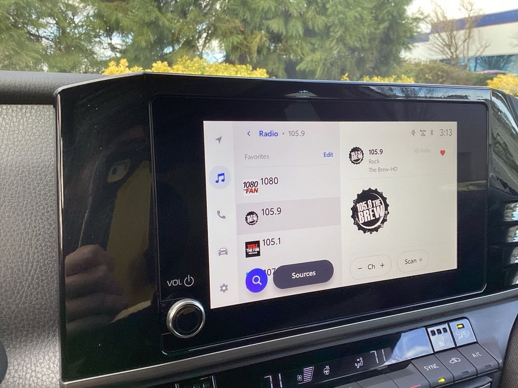 Certified 2025 Toyota Camry LE w/ Convenience Package image 13