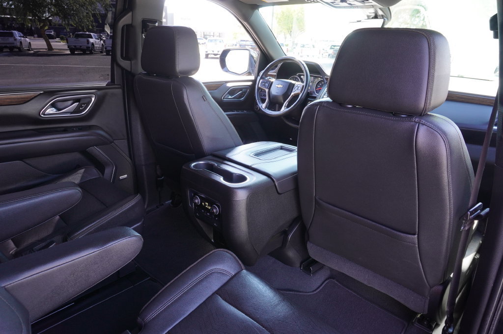 Used 2021 Chevrolet Suburban High Country AWD/4WD image 13