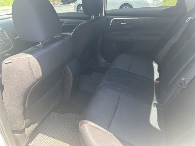 Used 2017 Nissan Altima 2.5 SR FWD image 13