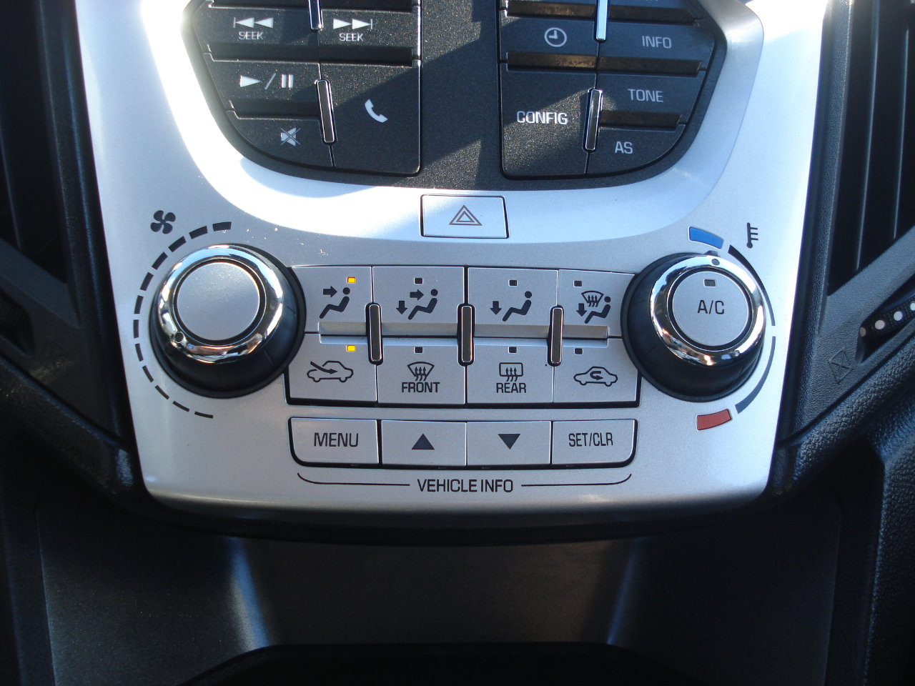 Used 2017 Chevrolet Equinox LS image 22