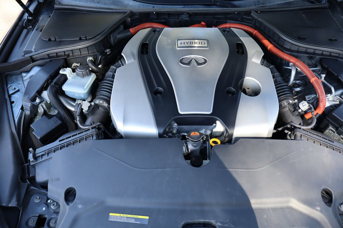 Used 2015 INFINITI Q50 Premium w/ Deluxe Technology Package AWD/4WD image 39