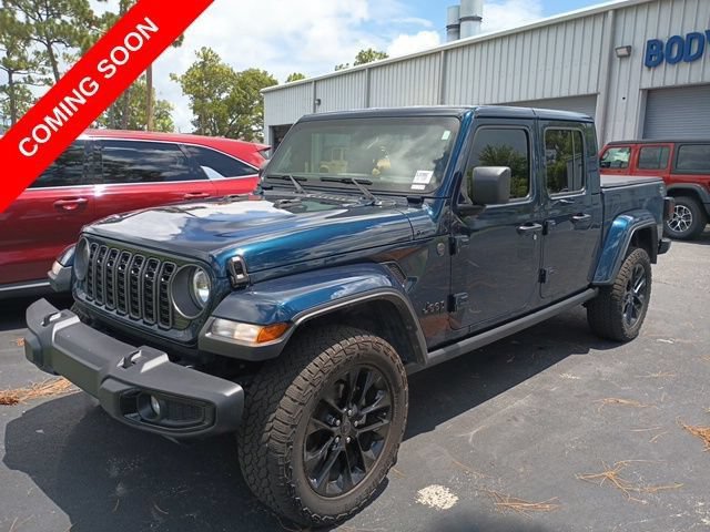 Certified 2025 Jeep Gladiator Sport AWD/4WD image 3