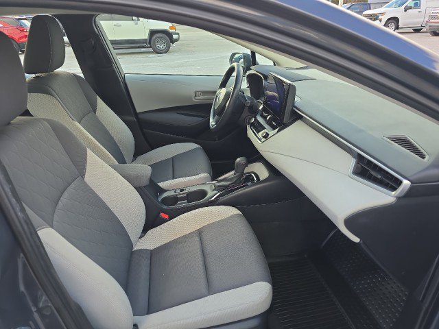 Used 2023 Toyota Corolla LE FWD image 39