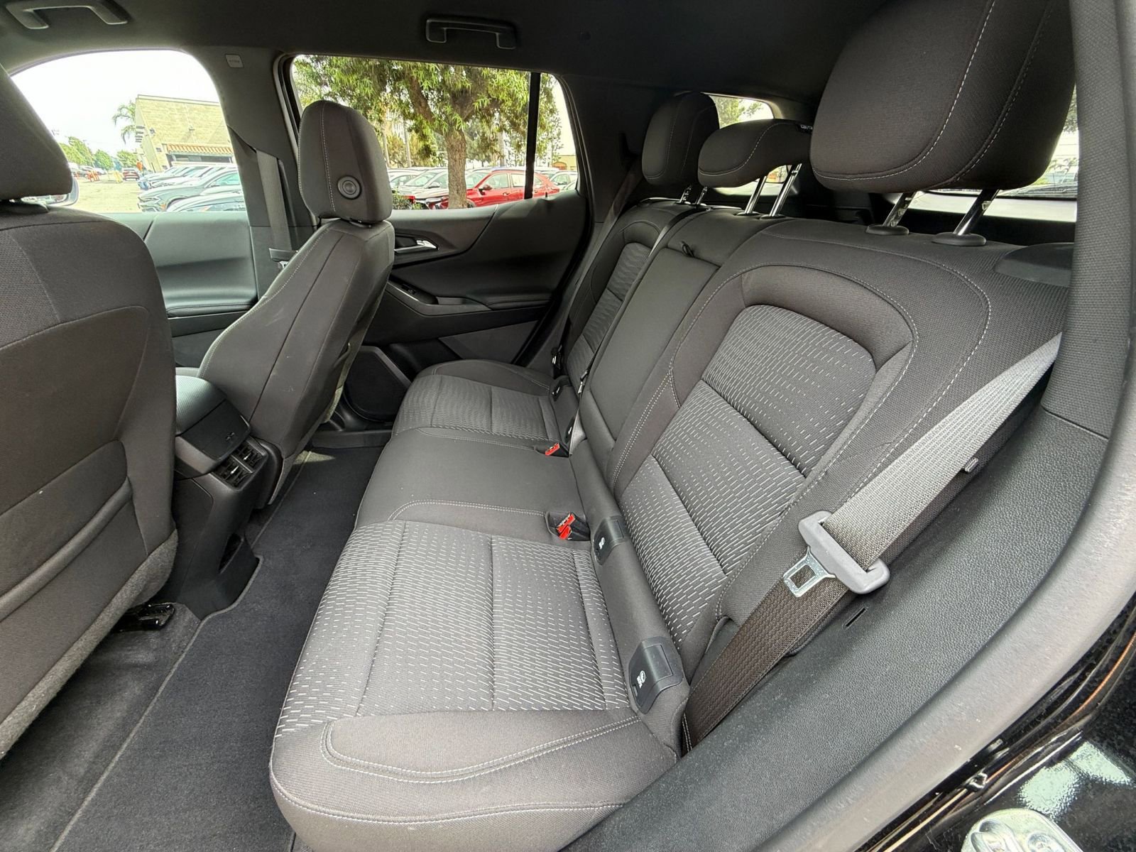 Used 2025 Chevrolet Equinox LT image 24