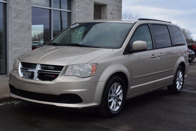 Used 2013 Dodge Grand Caravan SXT w/ Rear Park Assist Pkg image 9