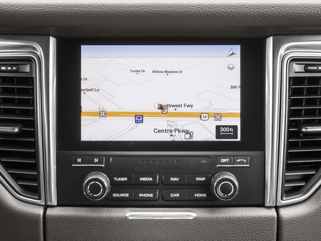 Used 2017 Porsche Macan image 19