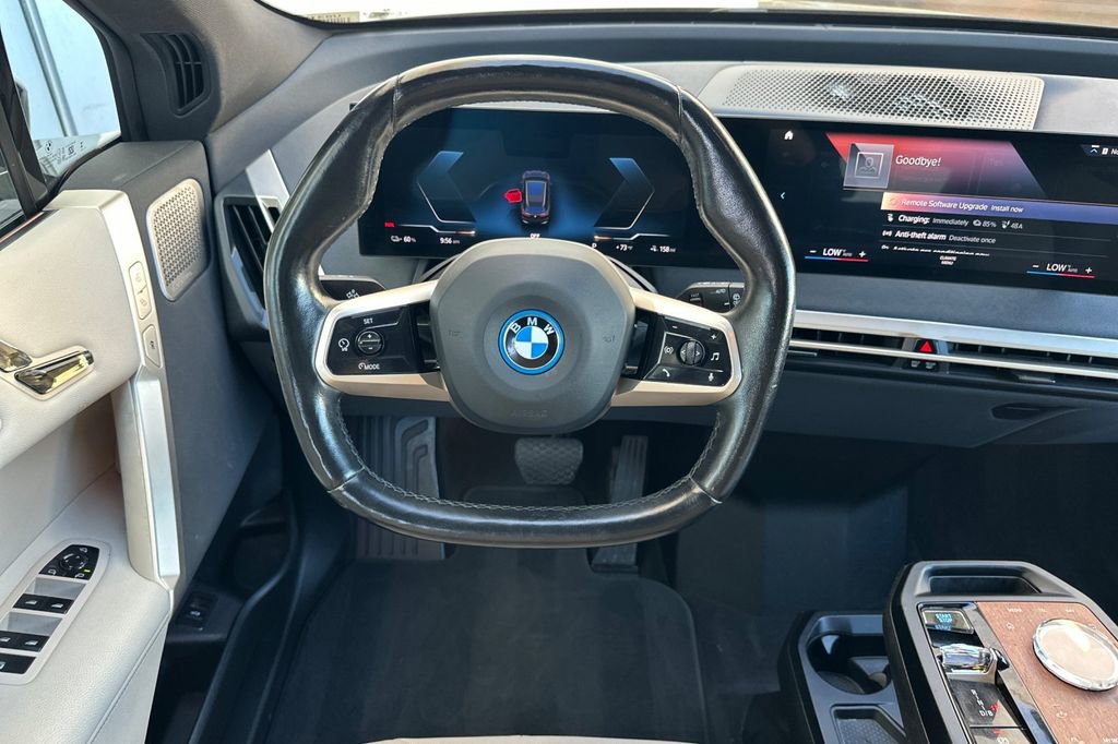 Used 2023 BMW iX M60 w/ Executive Package image 15