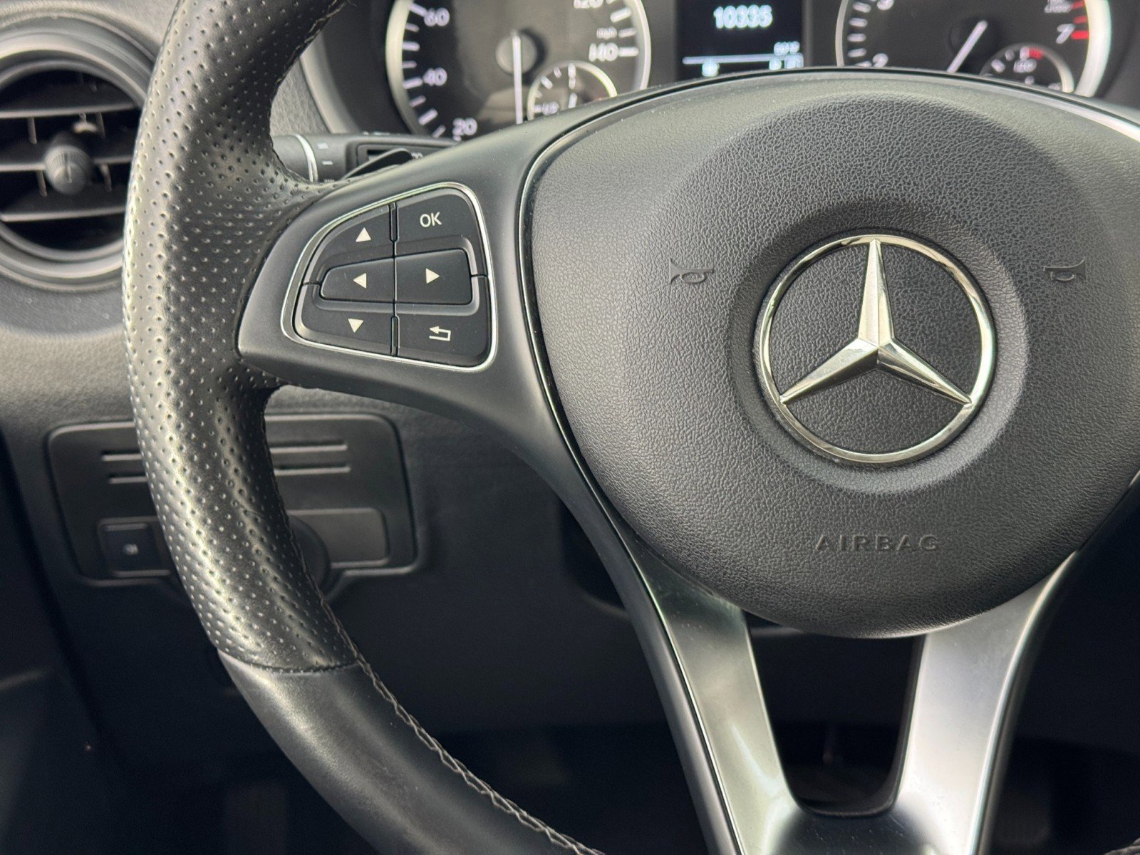 Used 2019 Mercedes-Benz Metris Passenger image 19