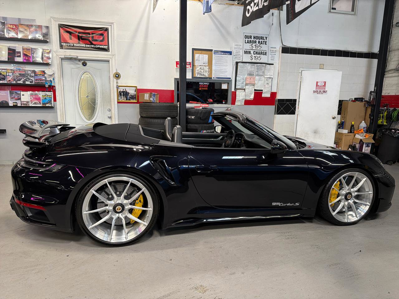 Used 2021 Porsche 911 Turbo S AWD/4WD image 4