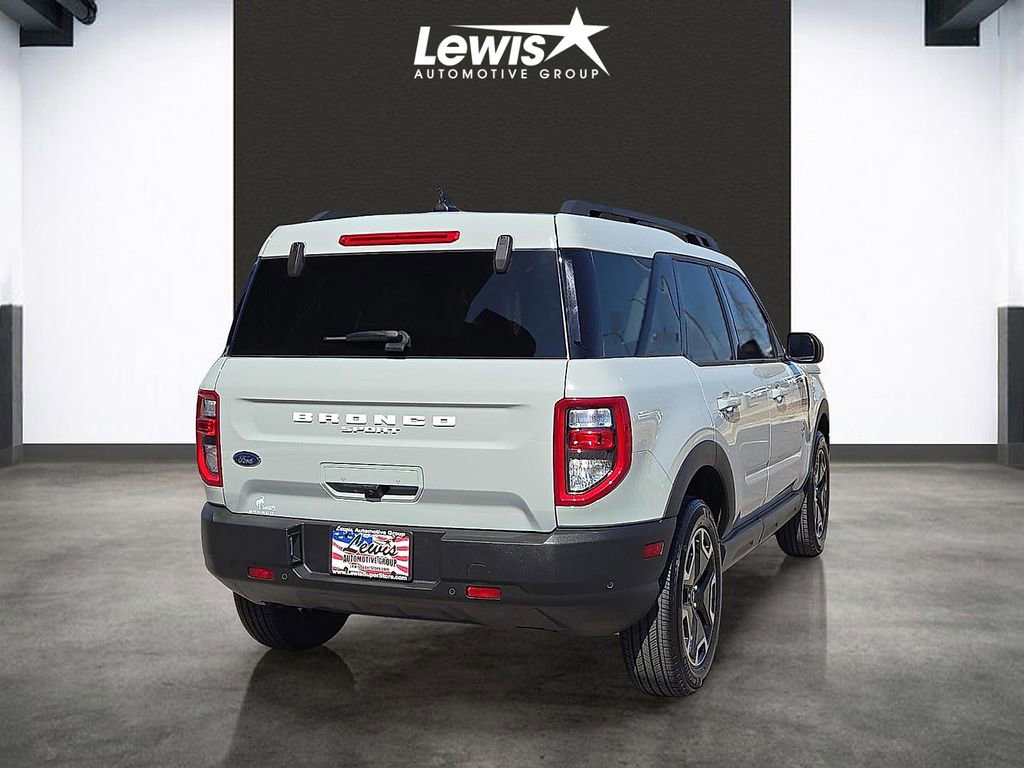 Used 2023 Ford Bronco Sport Outer Banks image 4