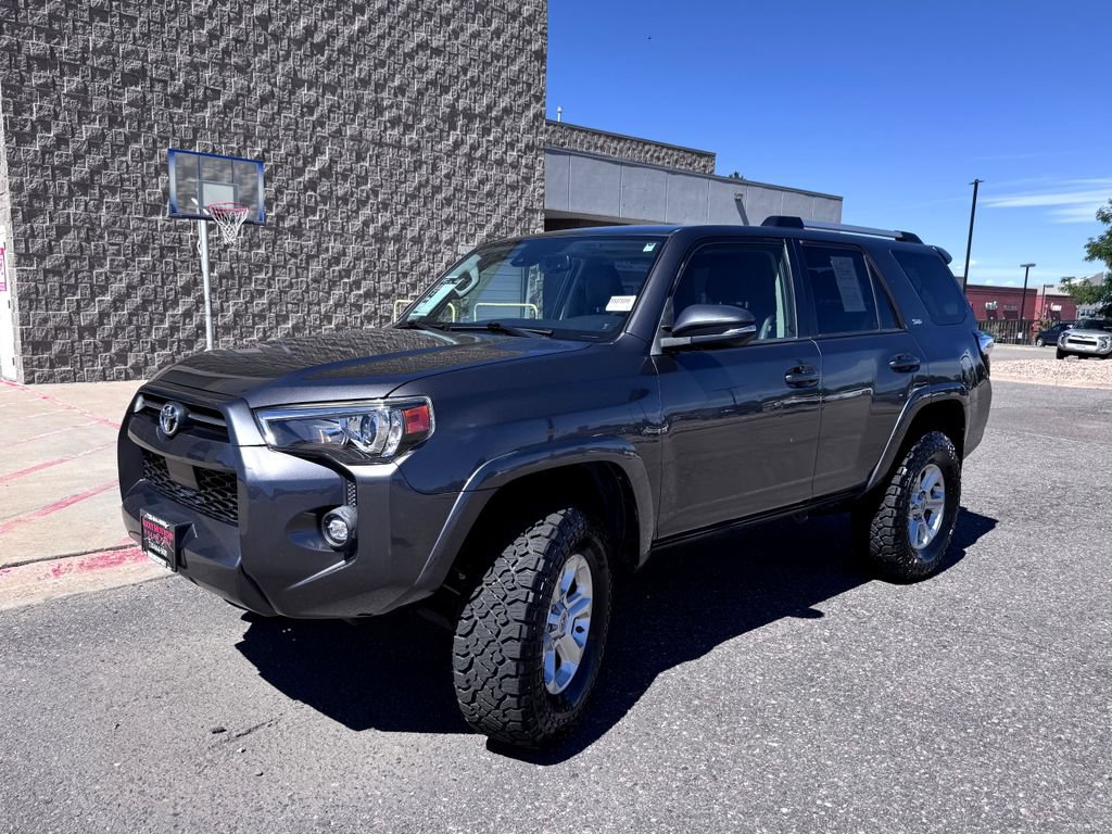 Used 2021 Toyota 4Runner SR5 Premium w/ Moonroof Package AWD/4WD image 4
