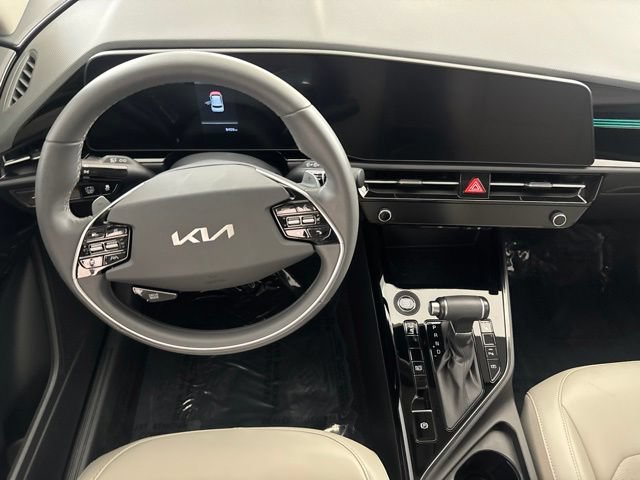 Certified 2025 Kia Niro EX FWD image 24