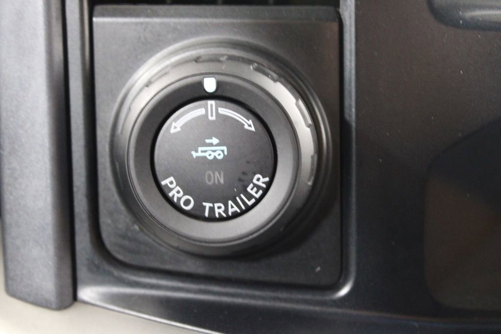 Used 2022 Ford F150 XLT w/ Trailer Tow Package image 41