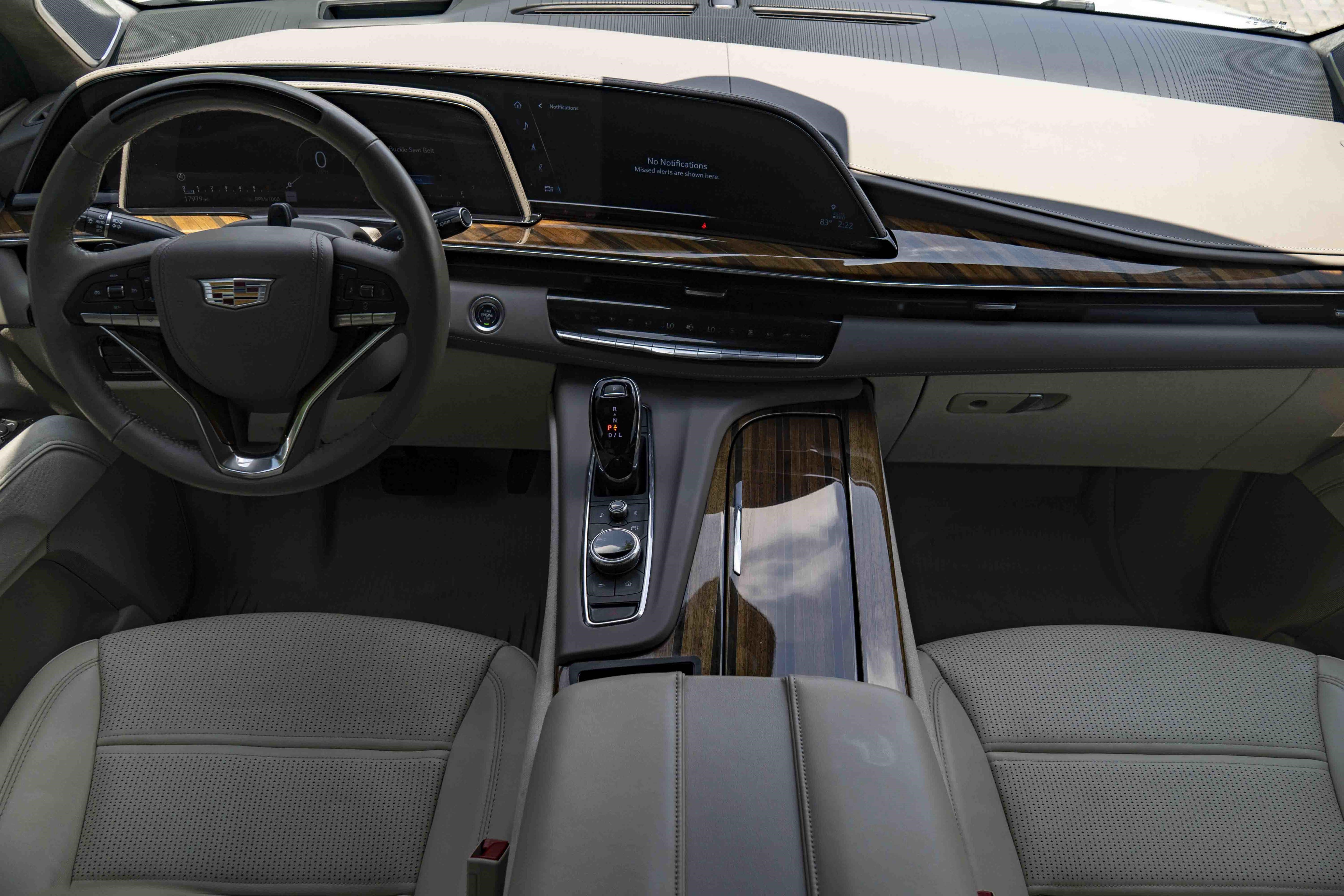 Used 2024 Cadillac Escalade Premium Luxury Platinum w/ LPO, Floor Liner Package AWD/4WD image 28