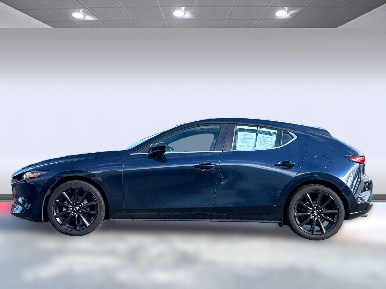 Used 2024 MAZDA MAZDA3 s image 2