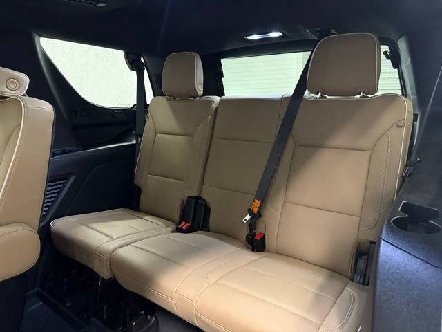 Used 2024 Chevrolet Tahoe Premier w/ Premium Package image 17