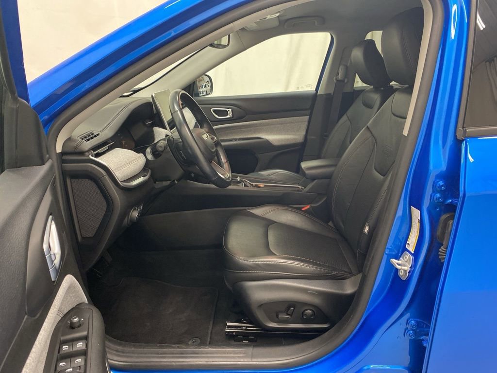 Used 2022 Jeep Compass Latitude image 14