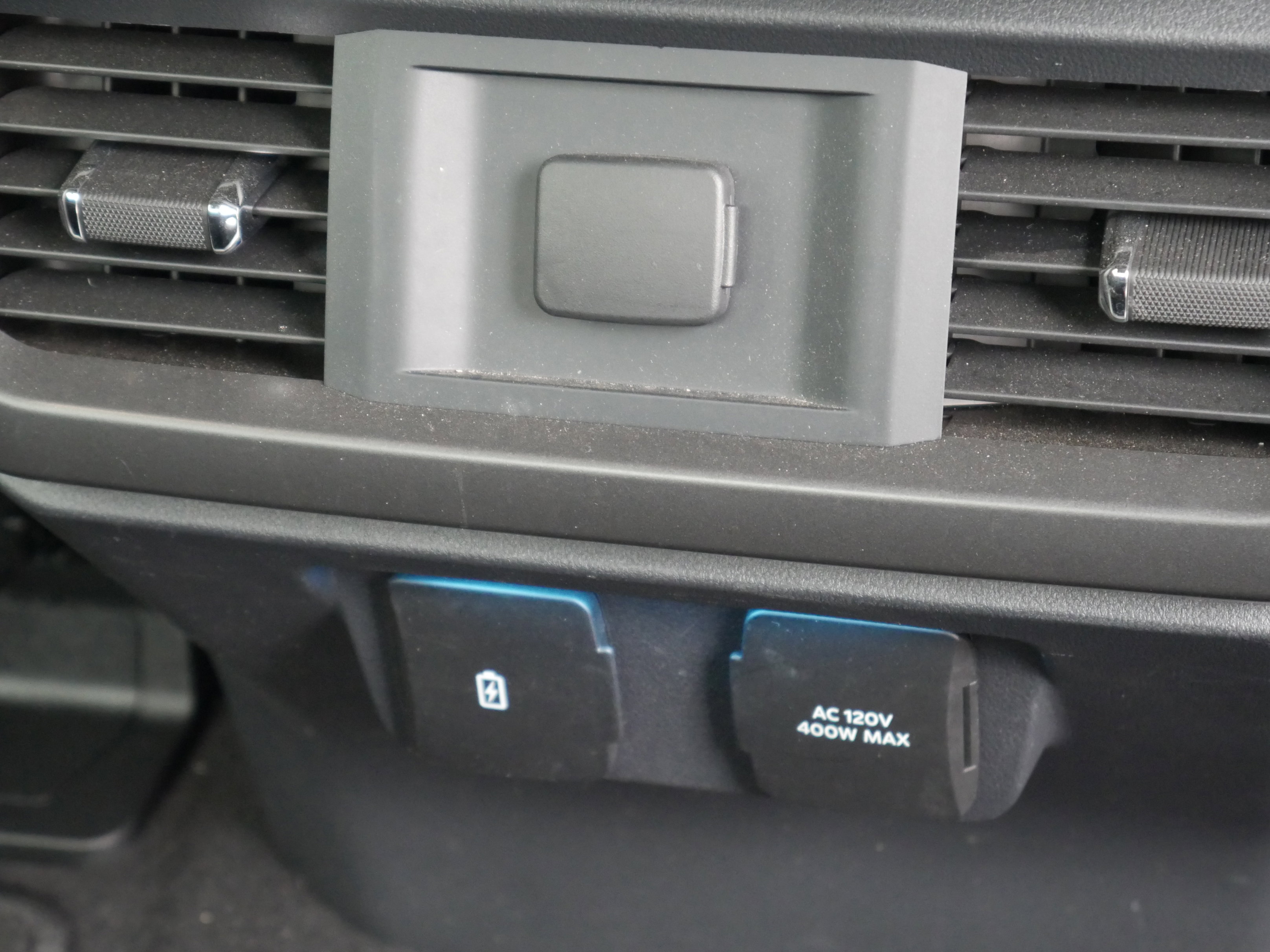 Certified 2024 Ford F150 XLT w/ Tow/Haul Package image 33