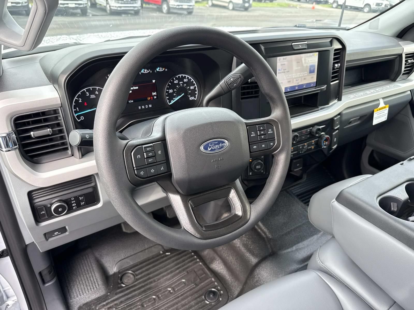 New 2026 Ford F250 XL w/ FX4 Off-Road Package AWD/4WD image 13