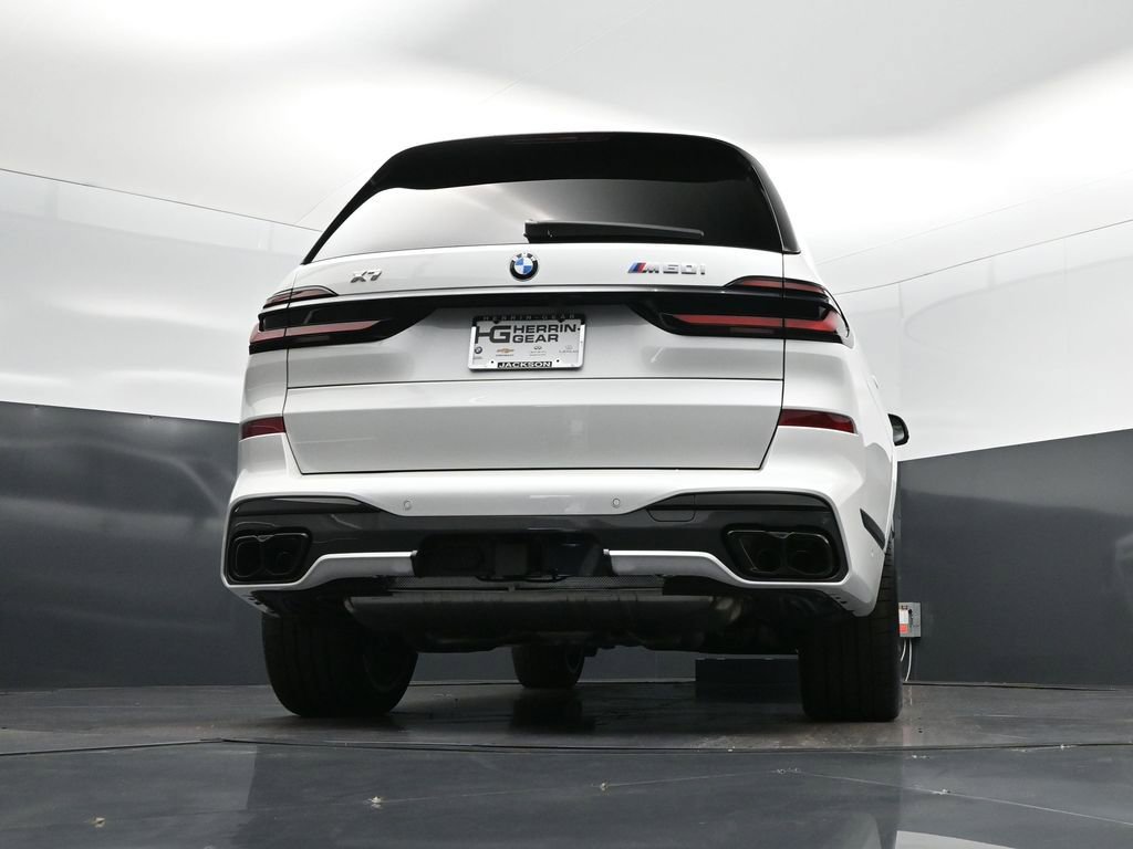 New 2026 BMW X7 M60i image 42