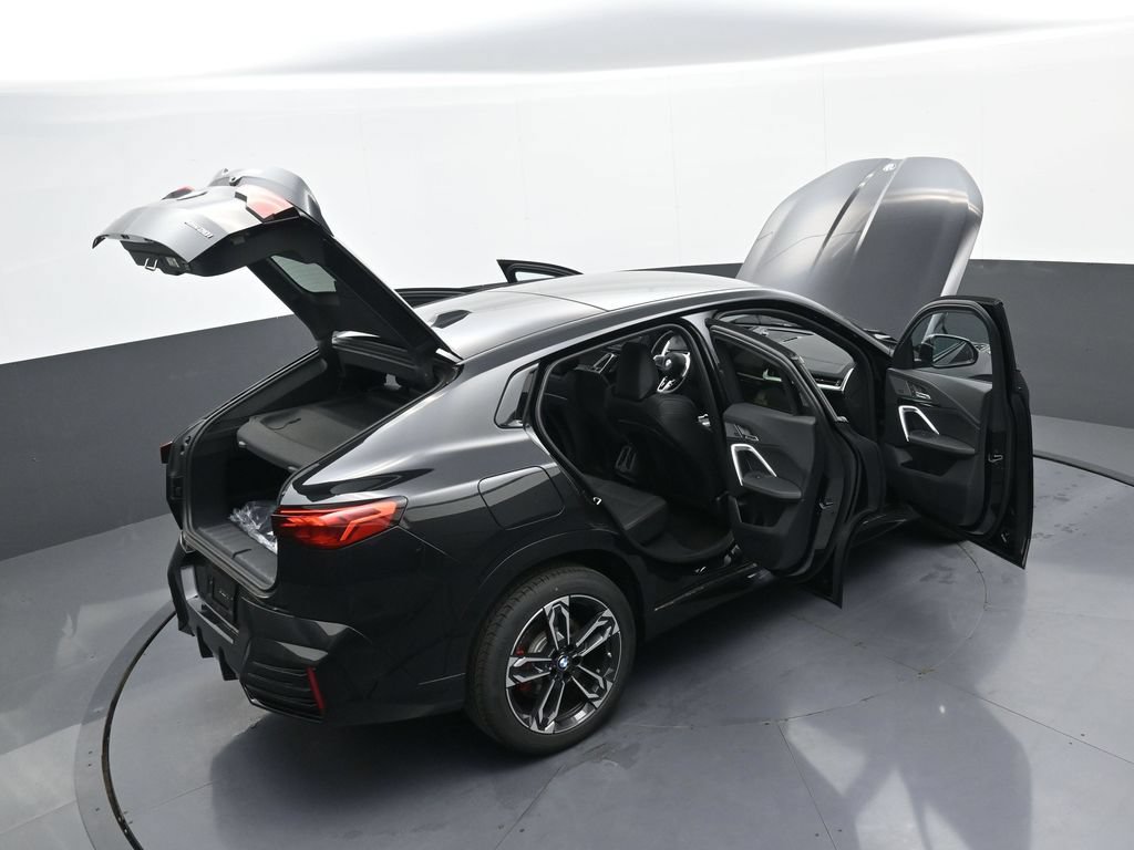 New 2026 BMW X2 xDrive28i w/ Technology Package AWD/4WD image 43