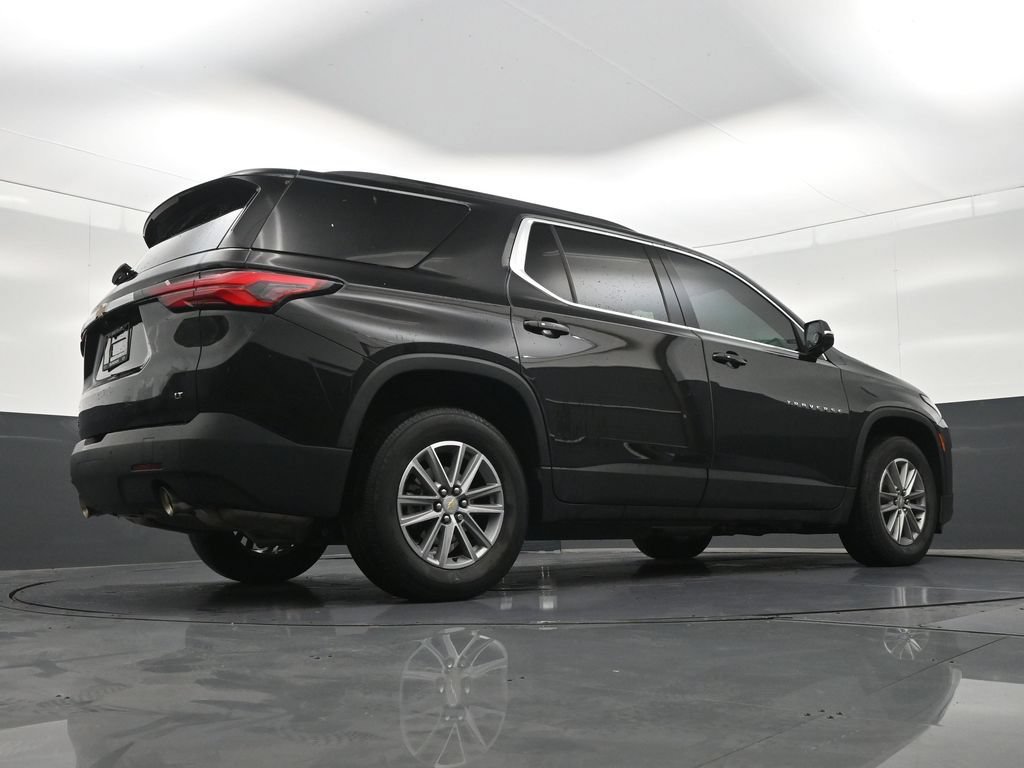 Used 2023 Chevrolet Traverse LT FWD image 28