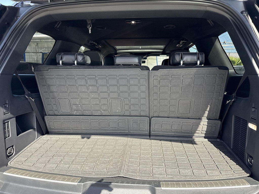 Used 2024 Lincoln Navigator Reserve AWD/4WD image 25