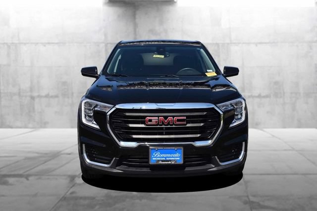 Used 2024 GMC Terrain SLE AWD/4WD image 4