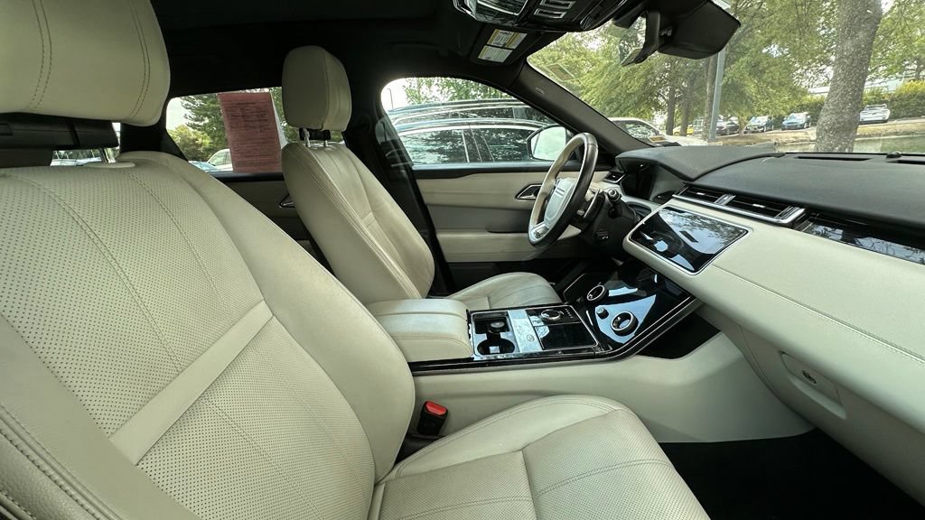 Used 2018 Land Rover Range Rover Velar R-Dynamic SE AWD/4WD image 5