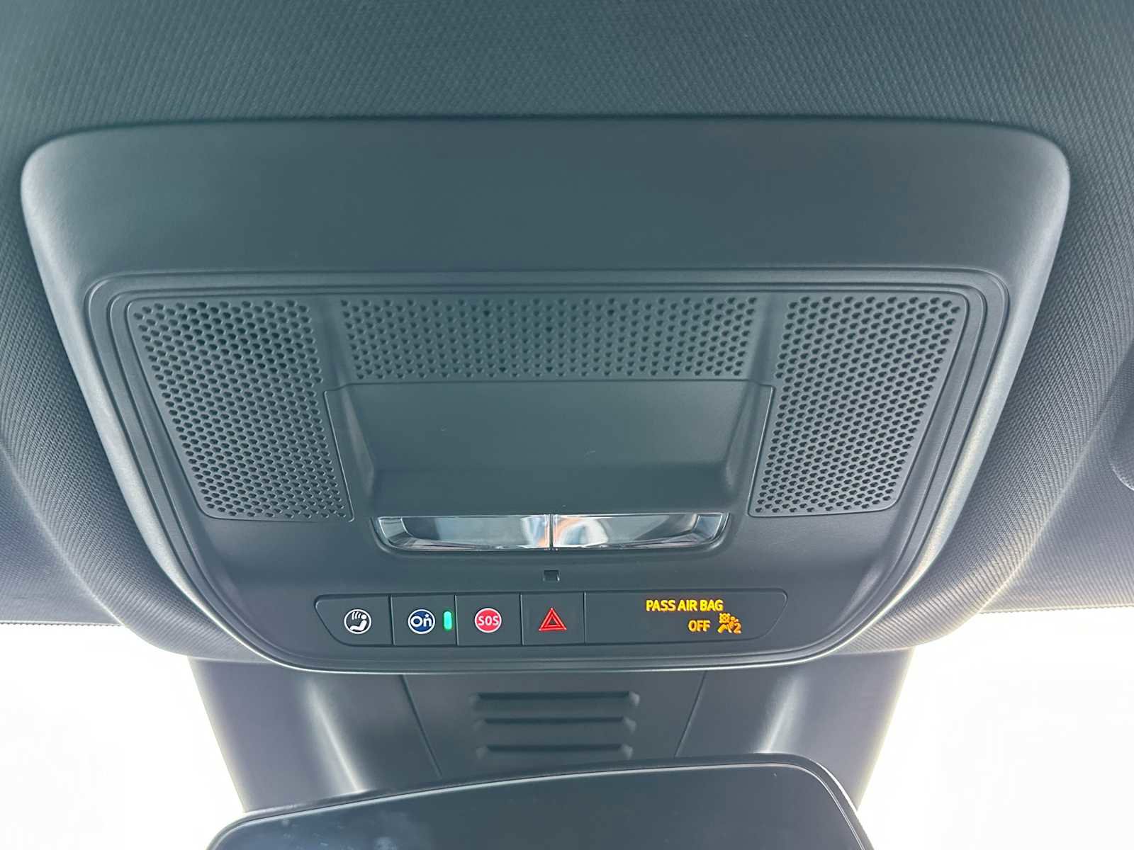 Used 2024 Chevrolet Equinox EV RS image 29