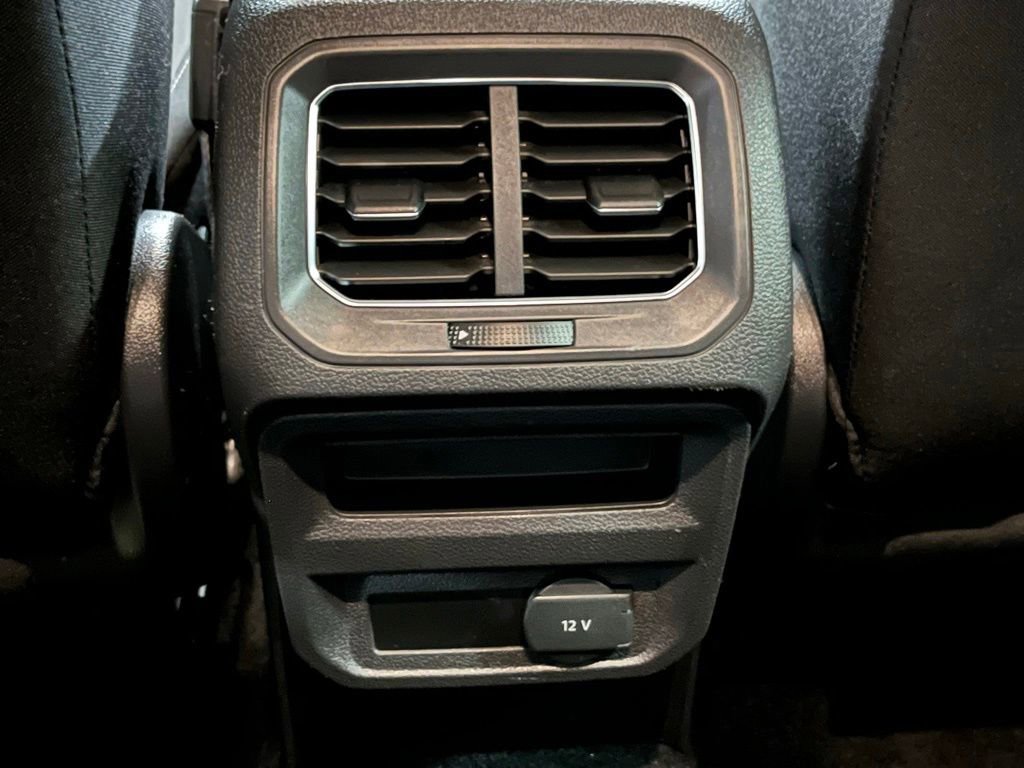 Used 2018 Volkswagen Tiguan S FWD image 8