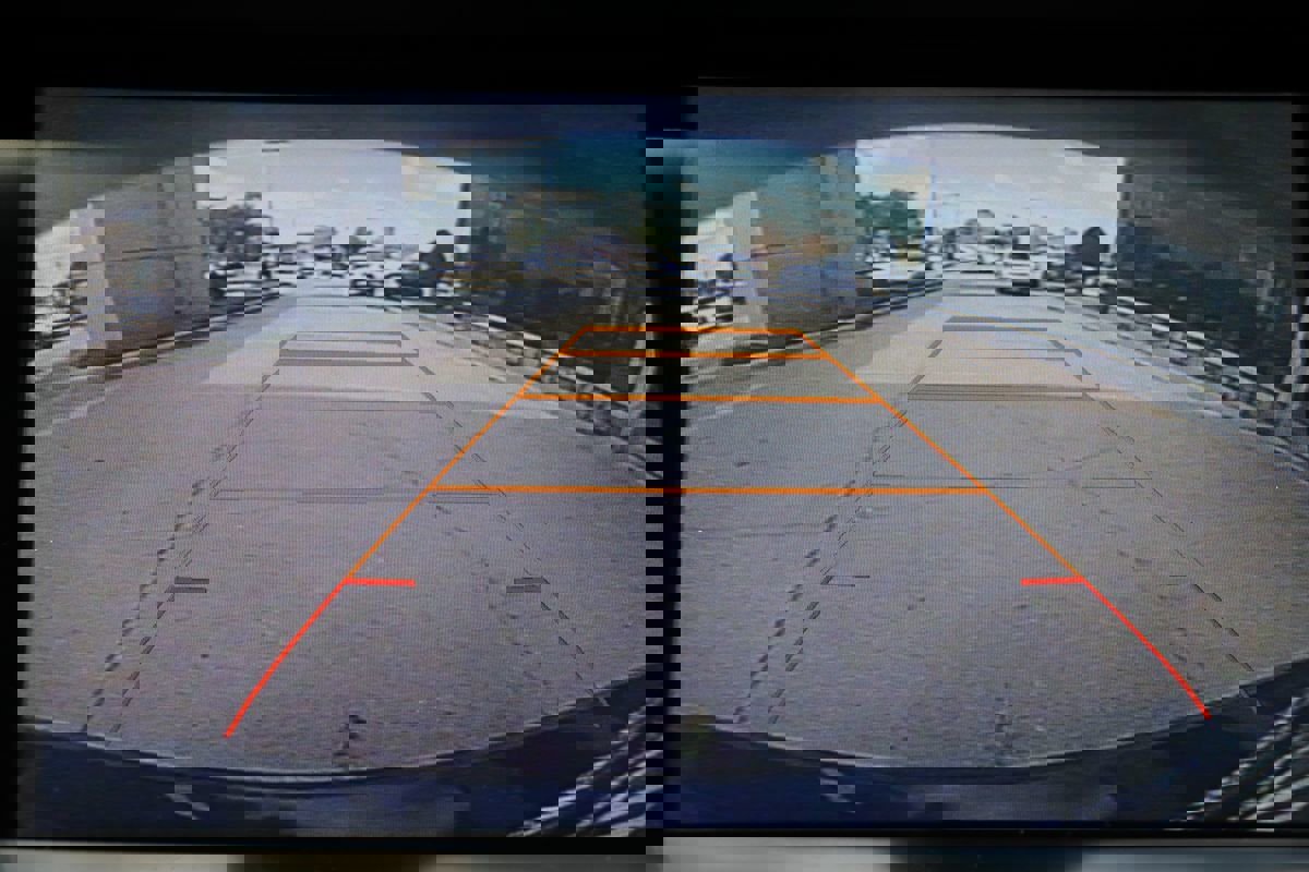 Used 2018 Buick Regal Essence w/ Driver Confidence Package #1 image 25