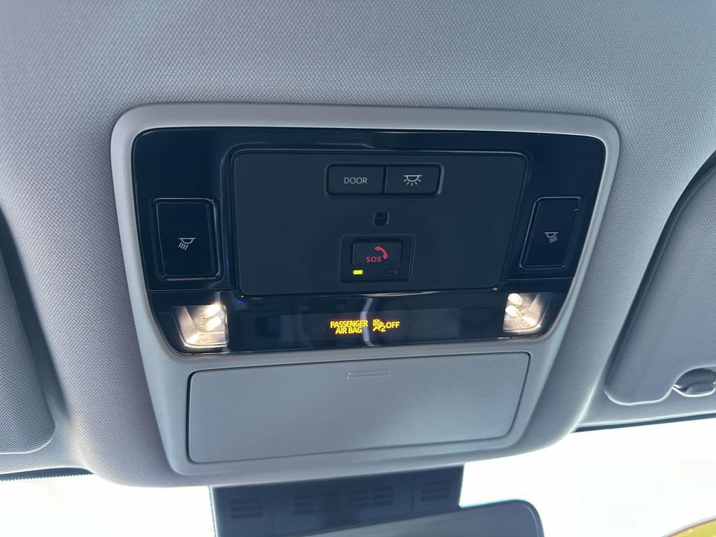 Used 2024 Toyota Grand Highlander Limited image 33