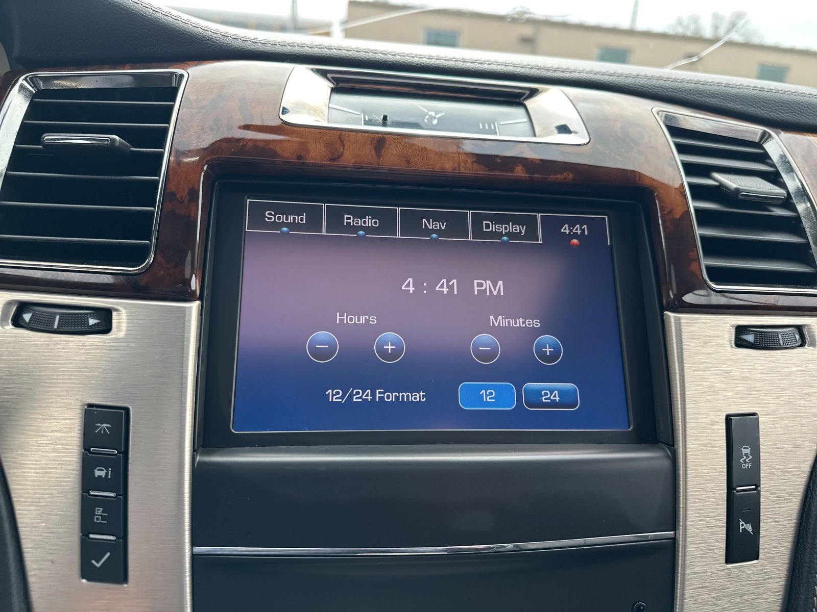 Used 2014 Cadillac Escalade ESV Platinum AWD/4WD image 63