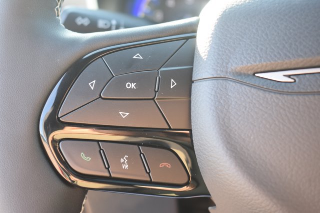 New 2027 Chrysler Pacifica Limited w/ Family Tech Group FWD image 23