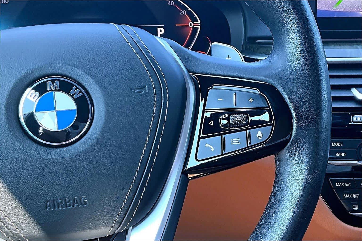 Used 2023 BMW 540i w/ Premium Package RWD image 26