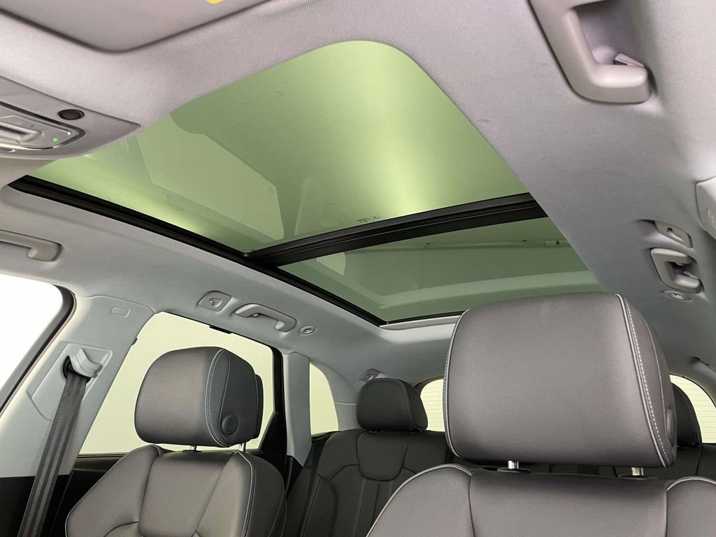 Certified 2023 Audi Q5 Prestige w/ Prestige Package image 18