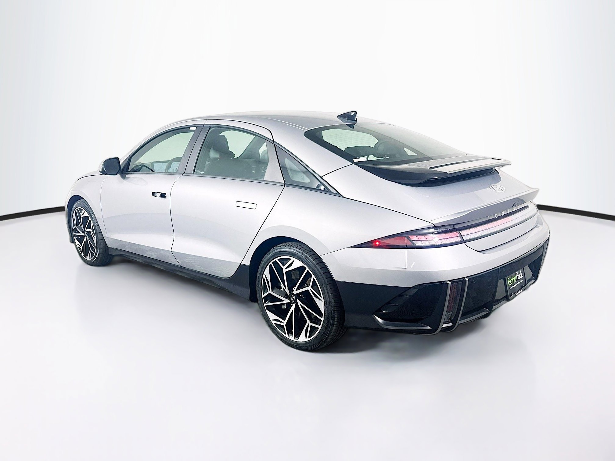Used 2024 Hyundai Ioniq 6 SEL RWD image 5