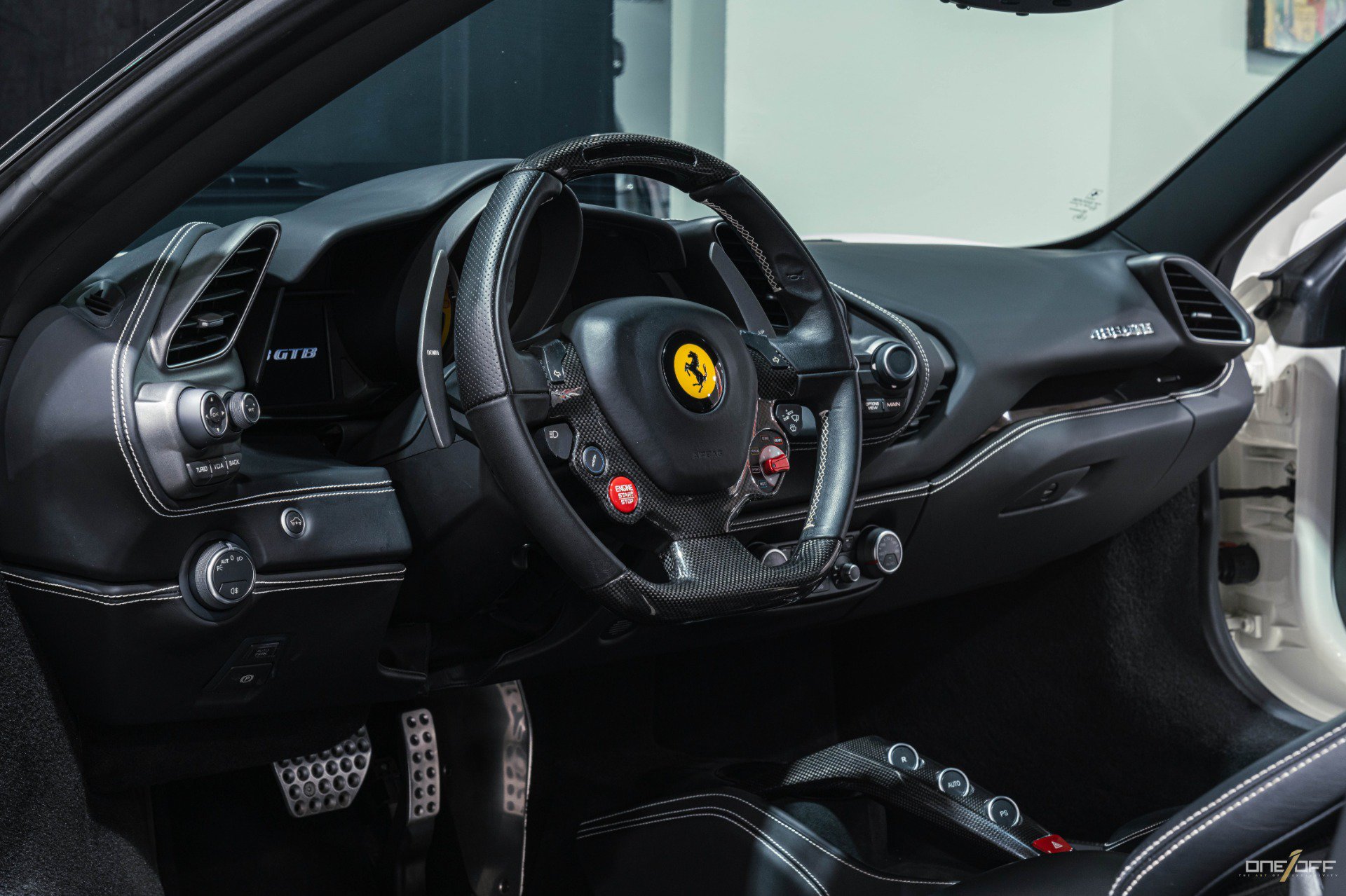 Used 2016 Ferrari 488 GTB RWD image 14