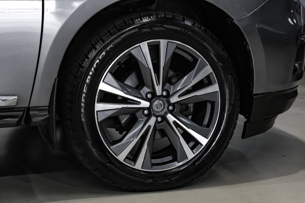 Used 2020 Nissan Pathfinder Platinum FWD image 63