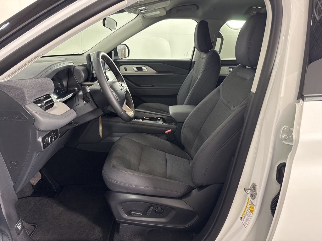 New 2026 Ford Explorer Active AWD/4WD image 14