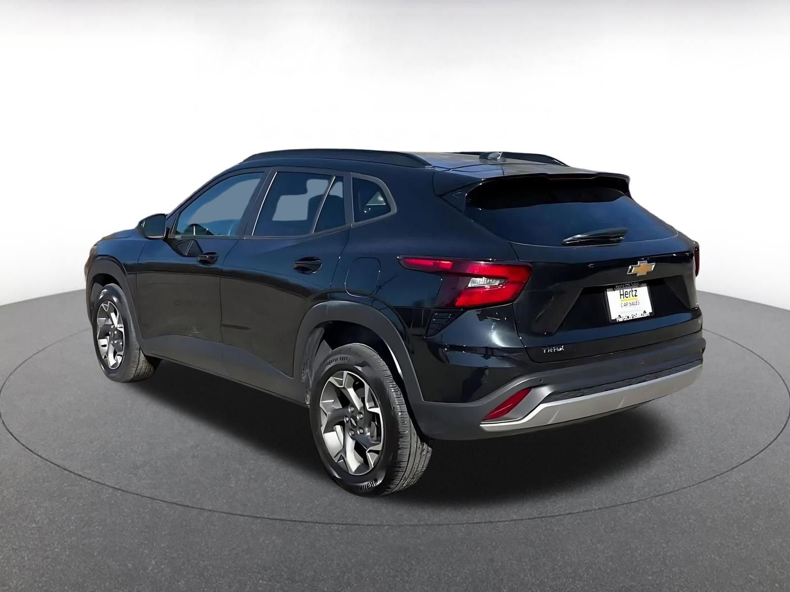 Used 2024 Chevrolet Trax LT w/ Driver Confidence Package image 11