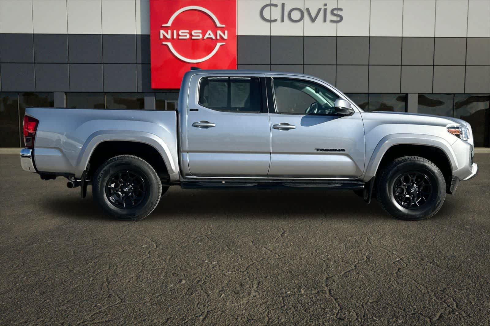 Used 2021 Toyota Tacoma SR5 RWD image 9