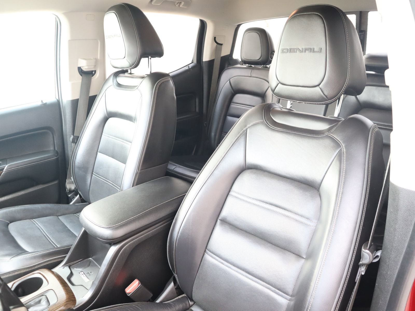 Used 2018 GMC Canyon Denali AWD/4WD image 29