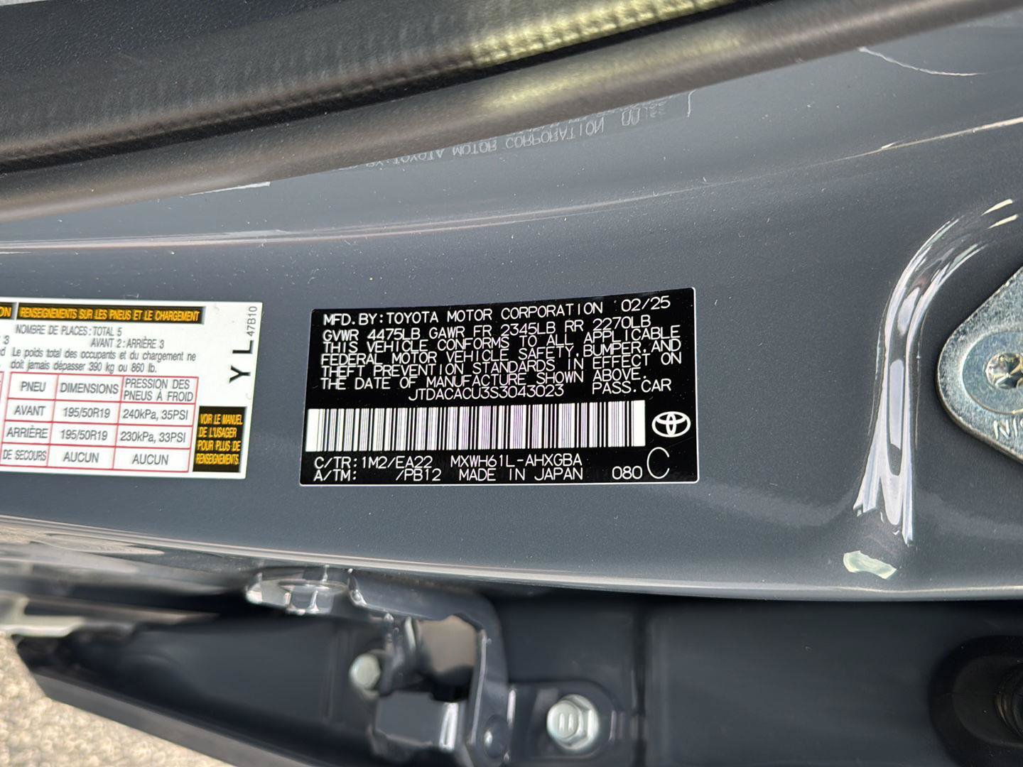 New 2025 Toyota Prius Plug-In Hybrid FWD image 33