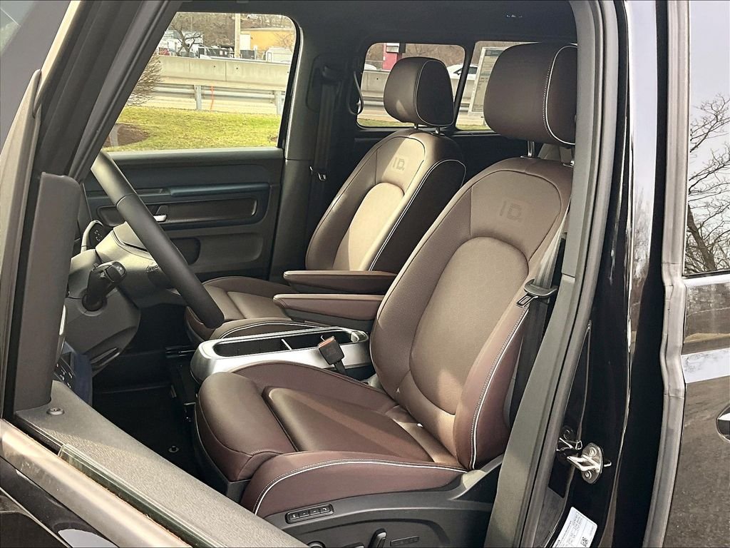 New 2025 Volkswagen ID. Buzz Pro S RWD image 11