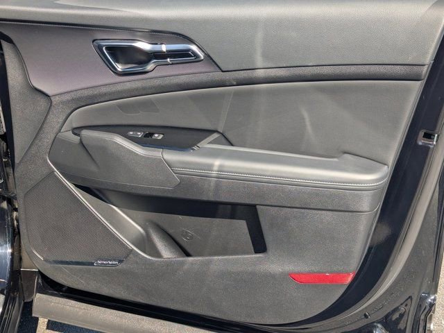 Used 2025 Kia Sportage SX image 13