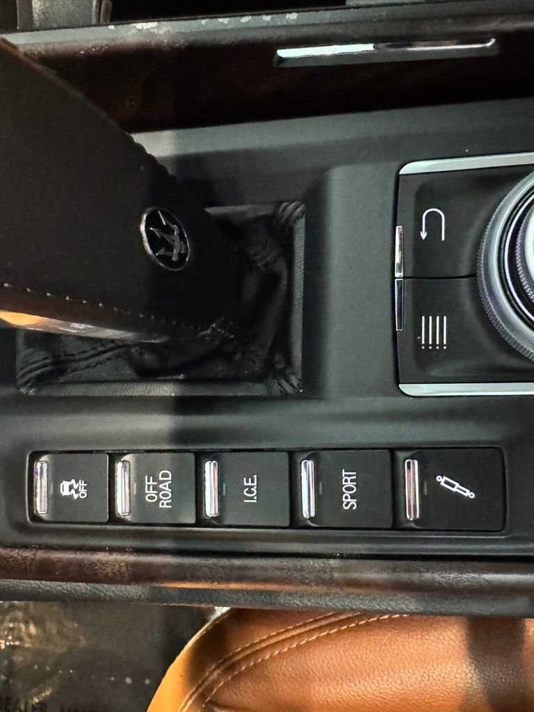 Used 2019 Maserati Levante image 49