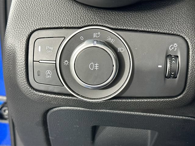 Used 2023 Alfa Romeo Giulia Estrema AWD/4WD image 26